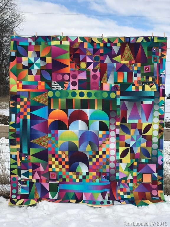 In the Garden - pieced by Kim Lapacek and quilted by Frank Palmer