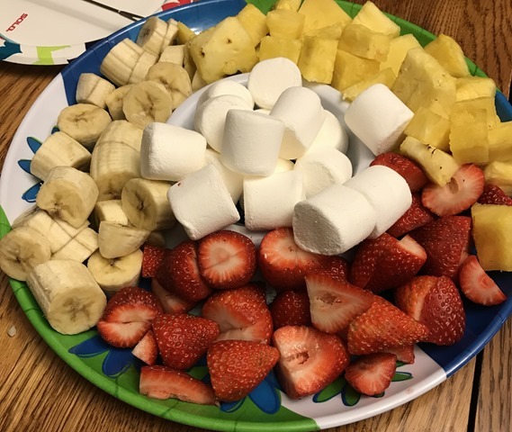 Fruit and Marshamallow Chocolate Fondue Dippers